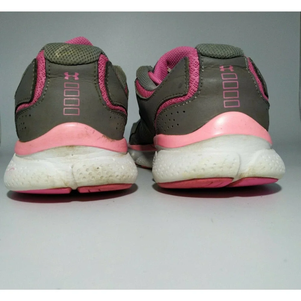 Women’s Under Armour Gray/Pink Sneakers 8.5